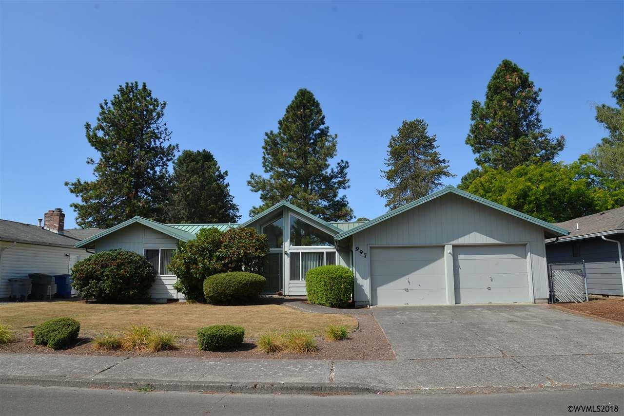 997 Munkers Ct Se - Photo 1