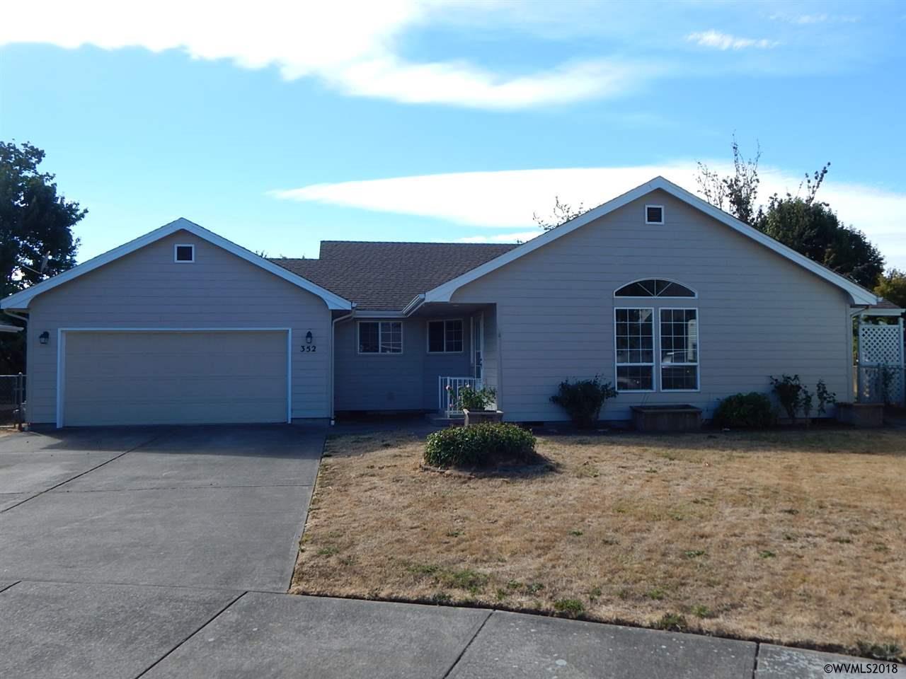 352 Glen Oak Ct - Photo 1