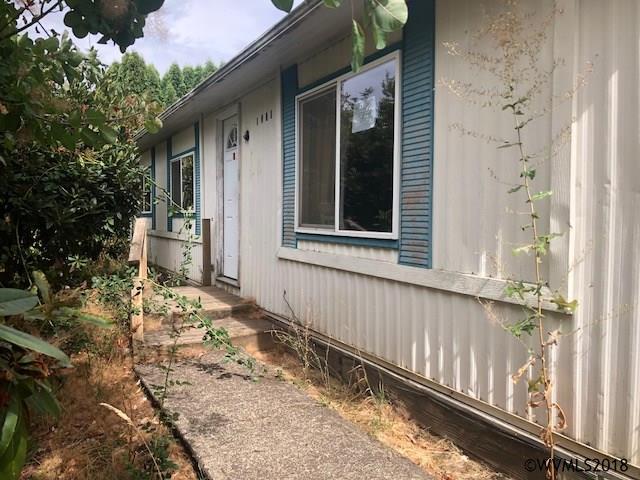 1736 Icabod Ct - Photo 1