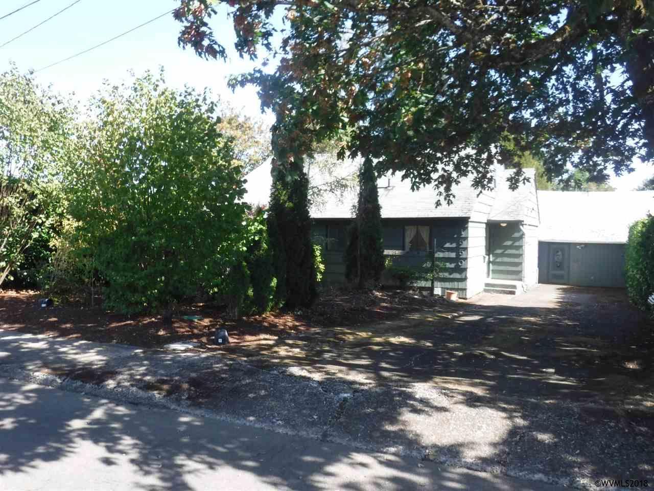 1550 Hill St - Photo 1