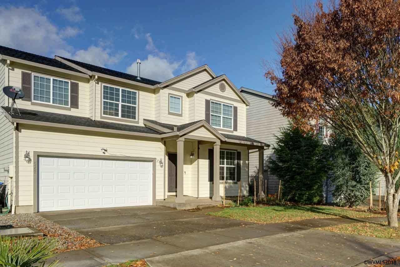 5352 Lone Fir Av - Photo 1