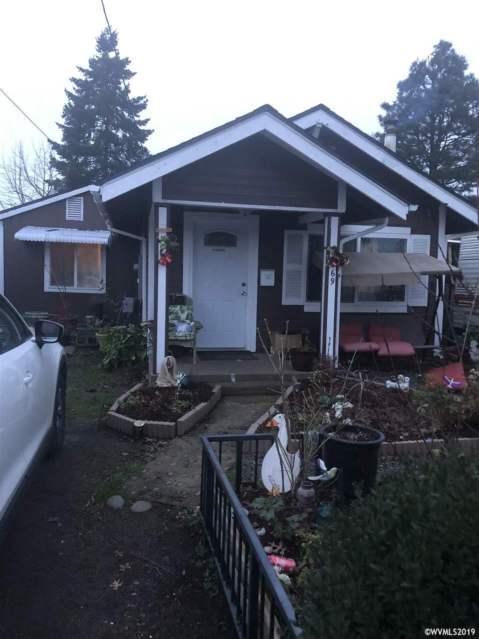2269 Claude St - Photo 1