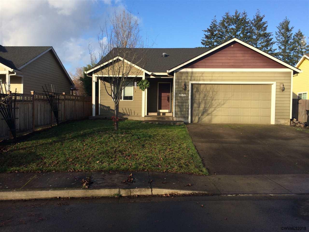 1056 Linden Ln - Photo 1