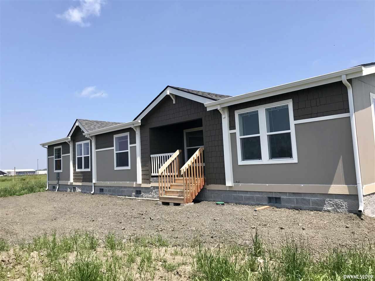 29215 Hwy 99E - Photo 1