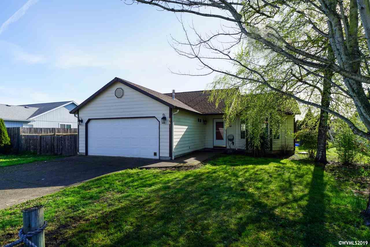 667 Tylers Pl - Photo 1
