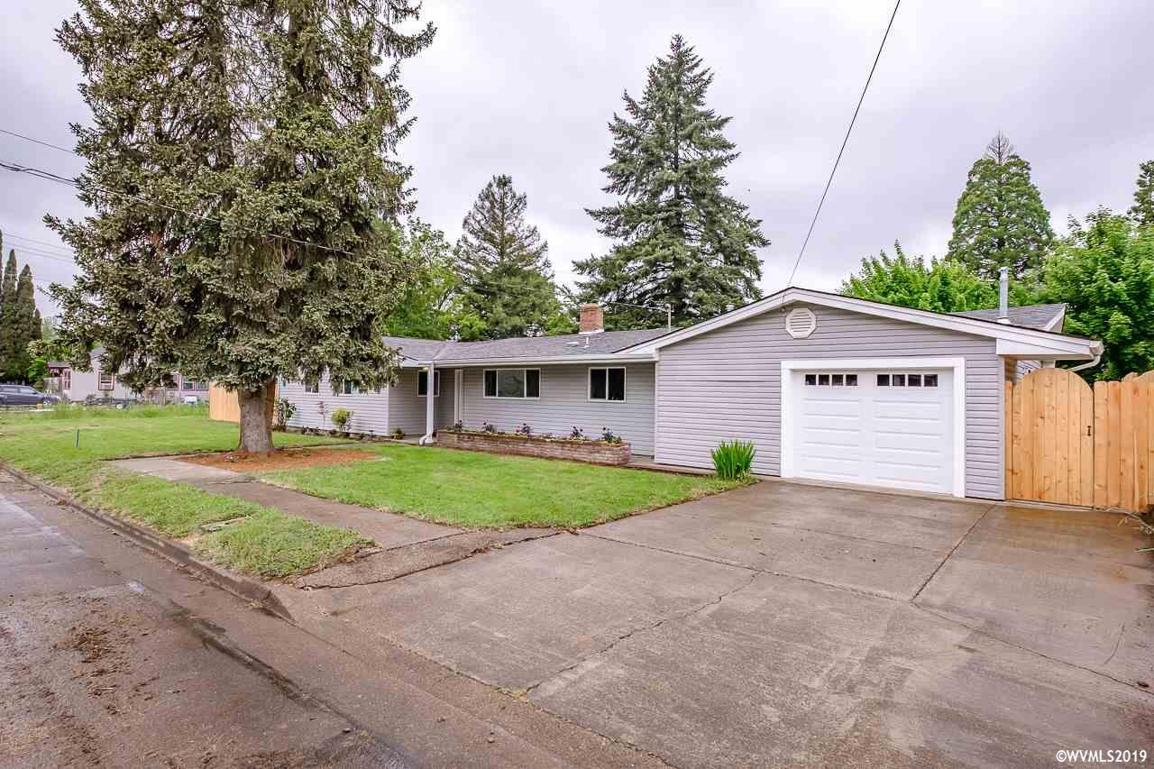 1925 16th Av - Photo 1