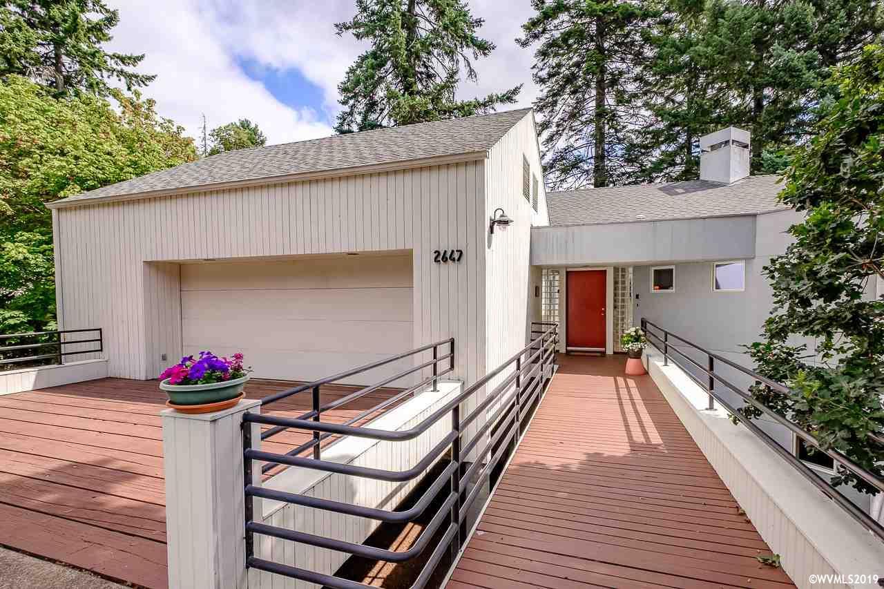 2647 Lupine Pl - Photo 1