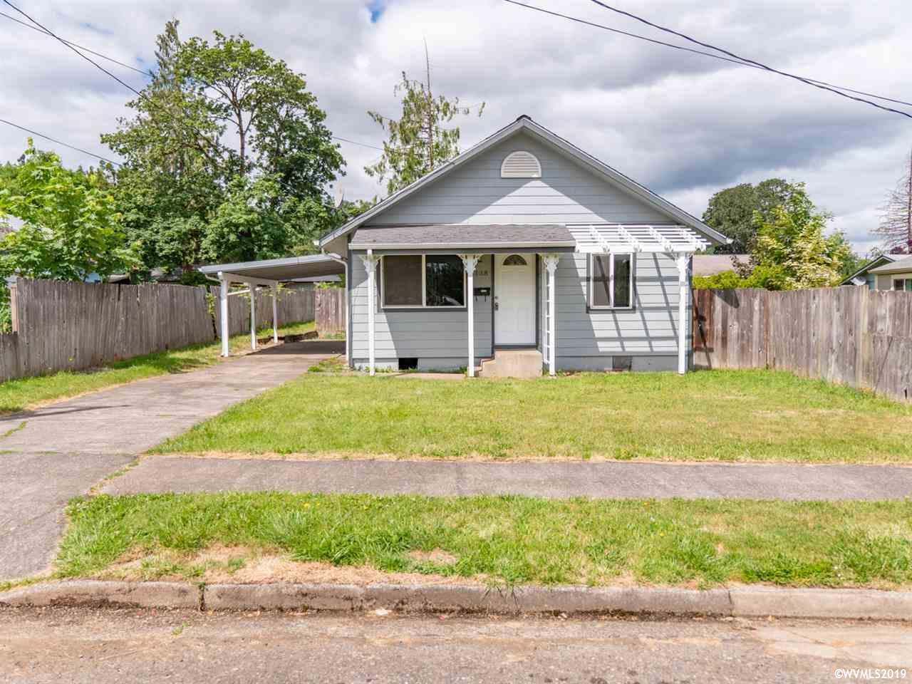 338 9th Av - Photo 1