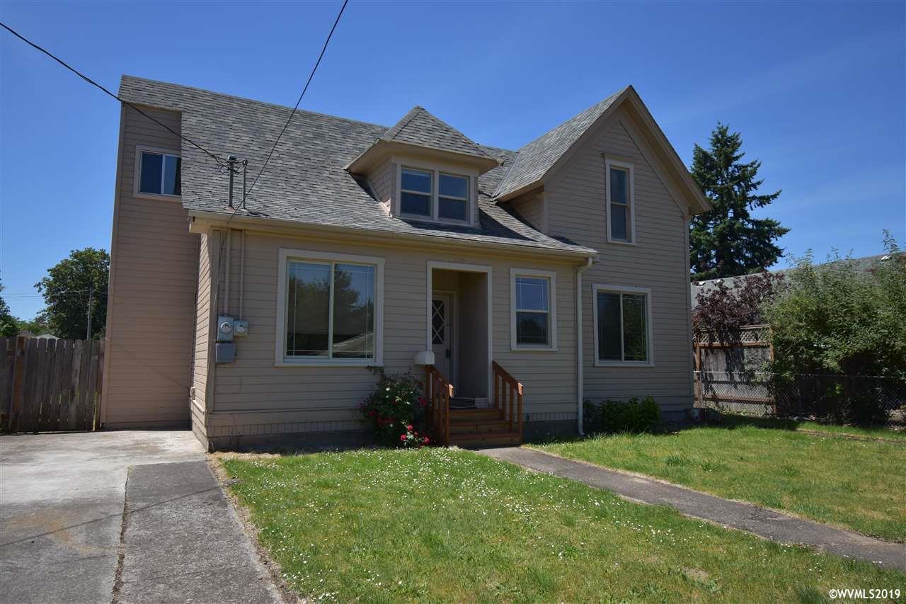 236 Cleveland (& 236 1/2) St - Photo 1