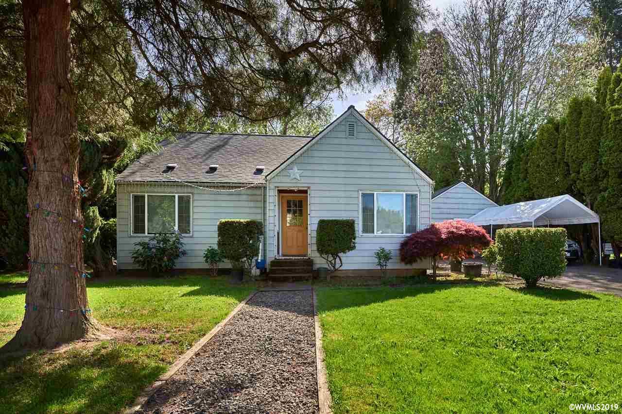 206 9th St - Photo 1