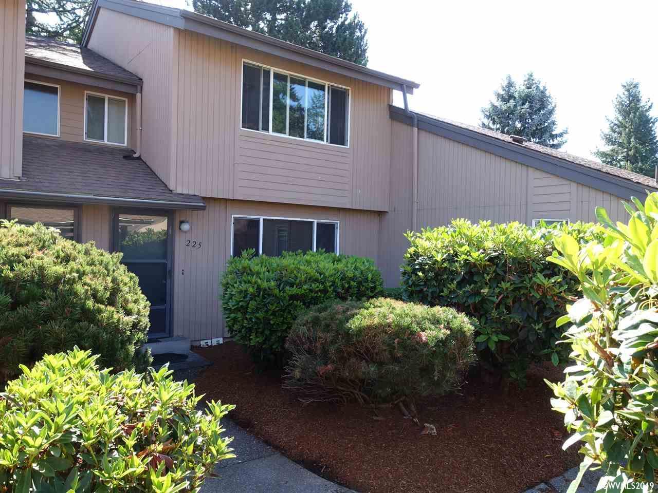 225 Mcnary Heights Dr - Photo 1