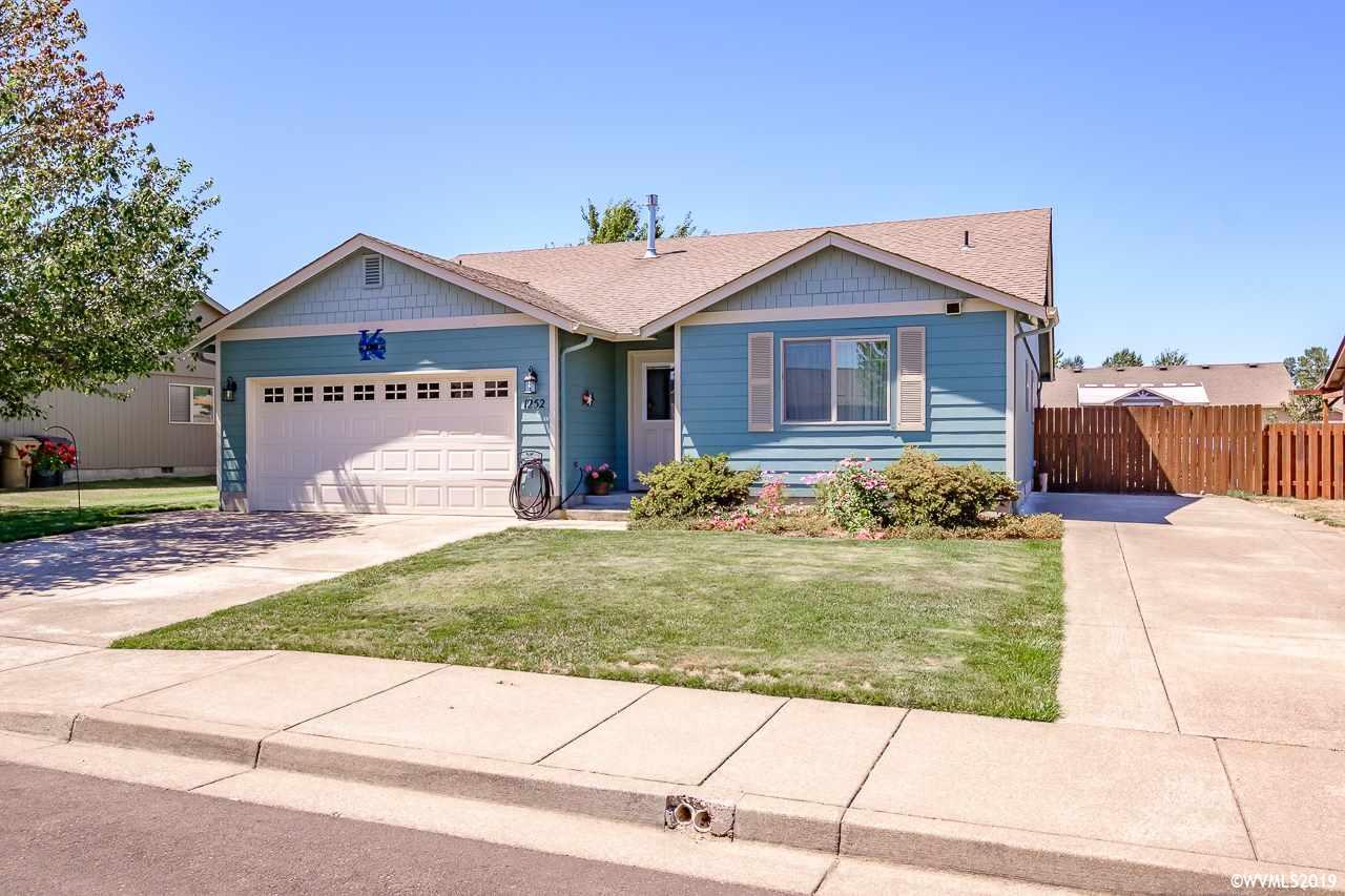 1252 41st Av - Photo 1