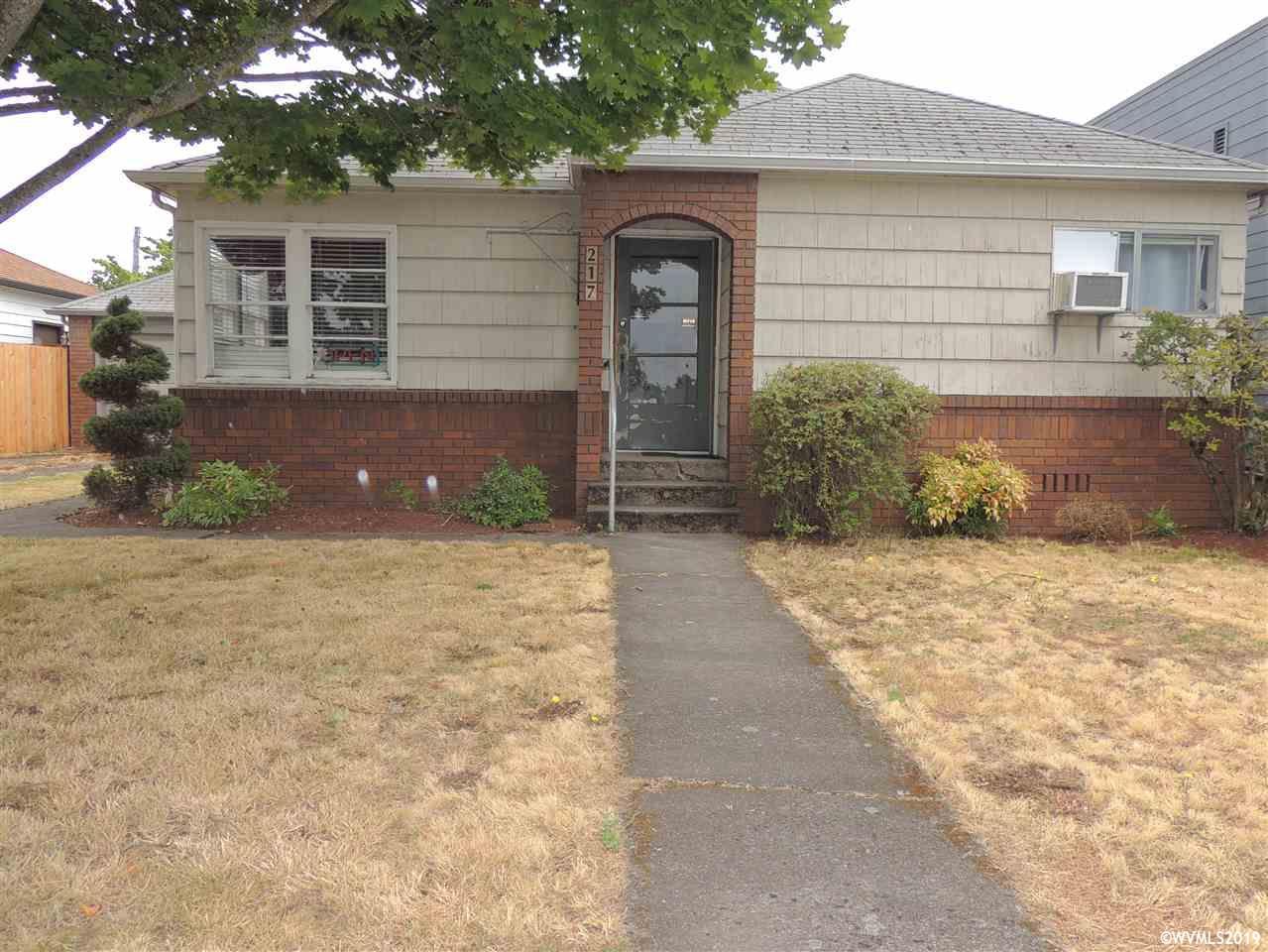 217 Molalla - Photo 1