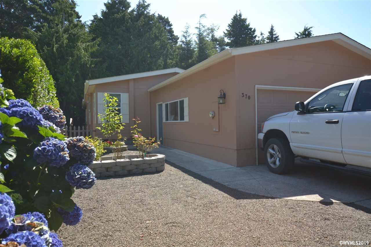 370 Seagrove Lp - Photo 1