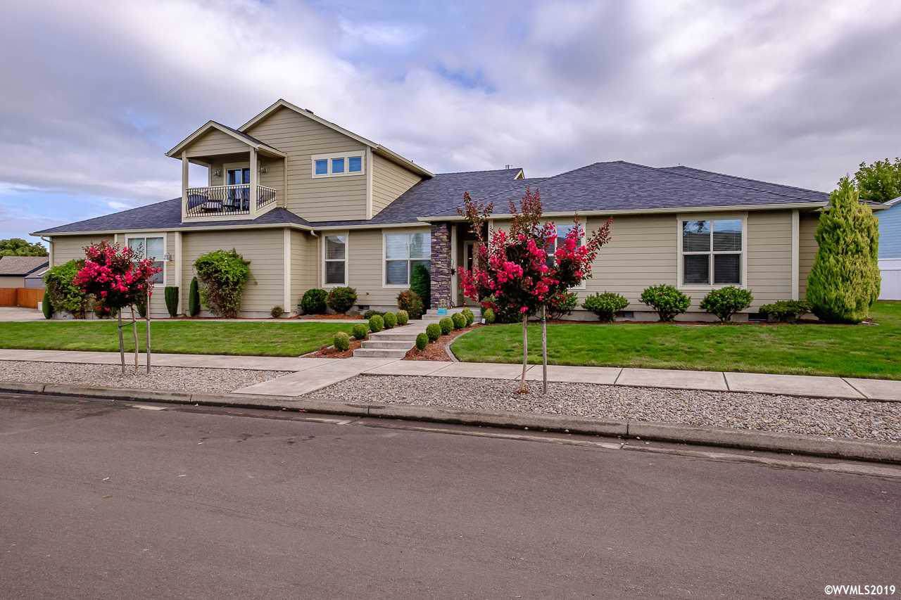 1279 Thorn Dr - Photo 1