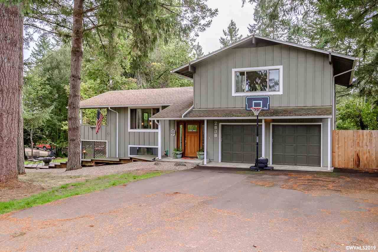 2838 Valley View Dr - Photo 1