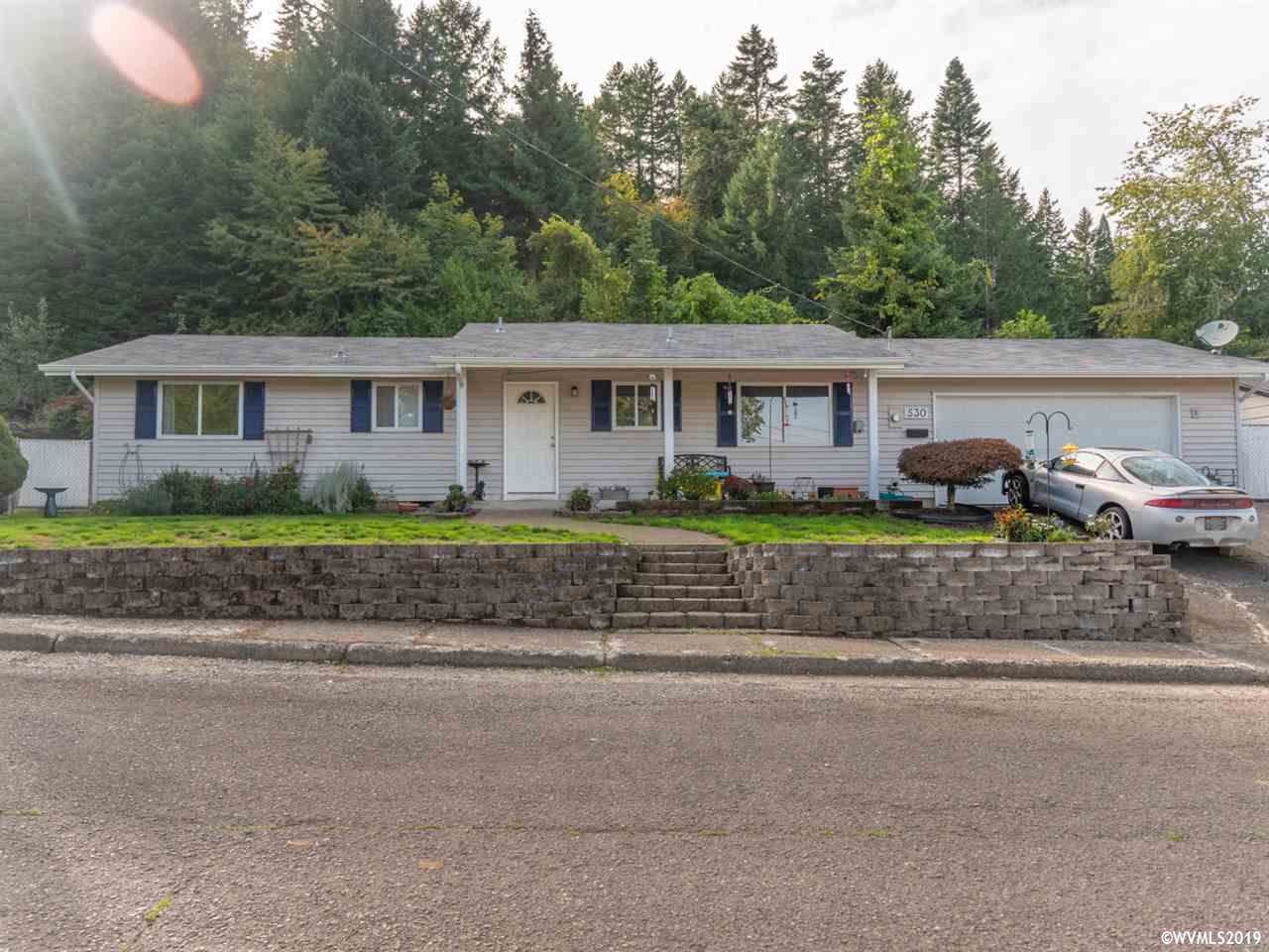 530 4th Av - Photo 1