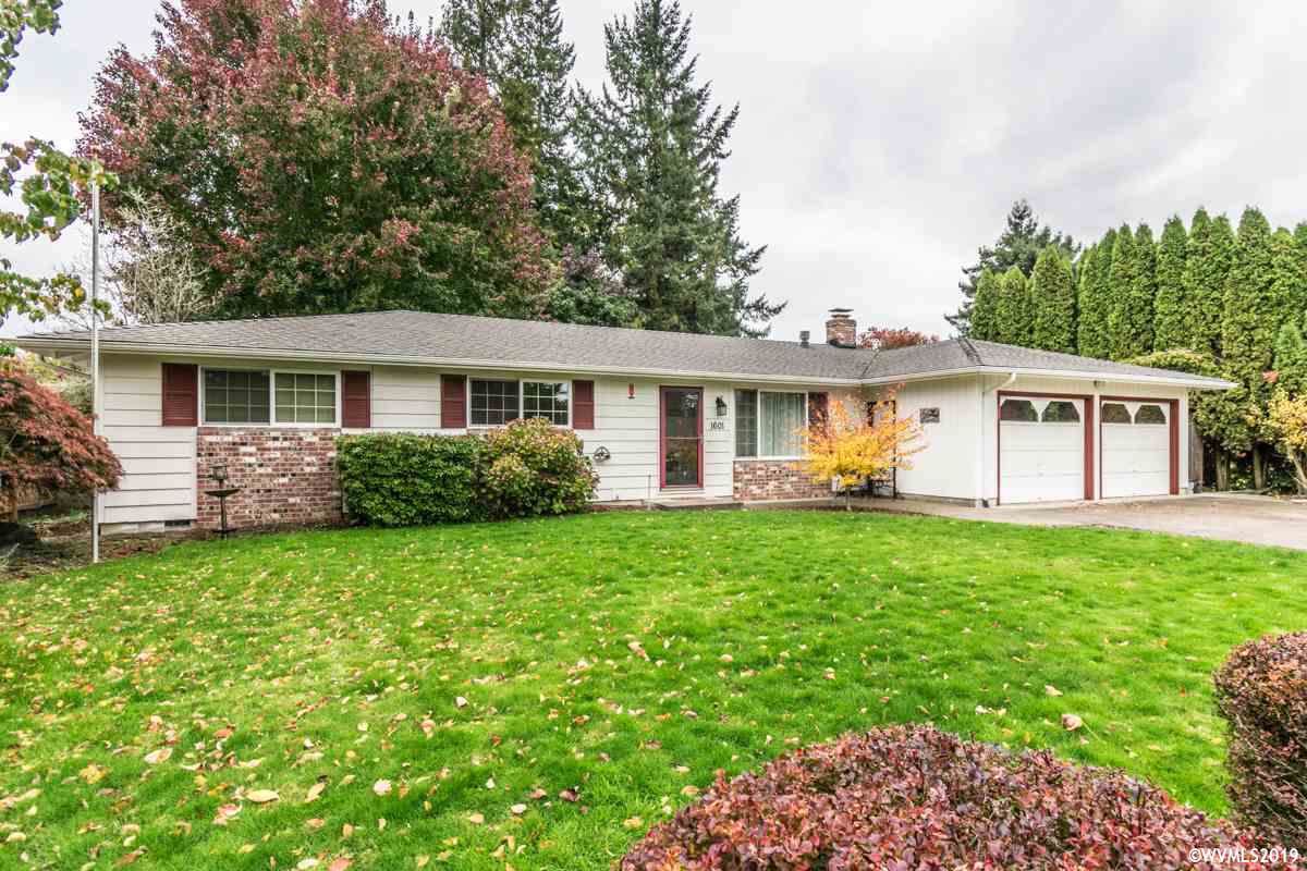 1601 Mayview Dr - Photo 1