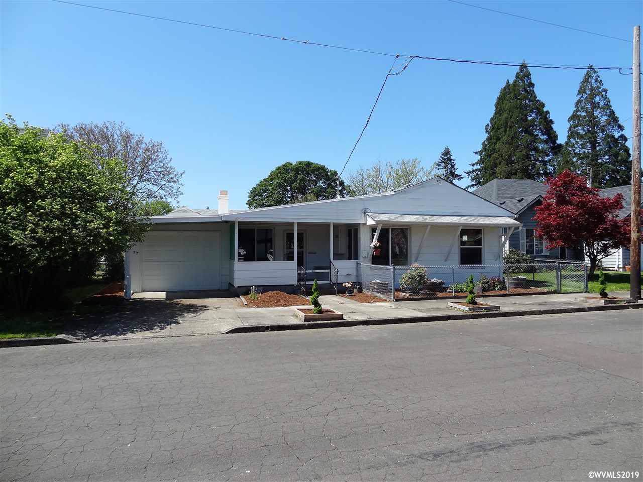 520 Chicago St - Photo 1