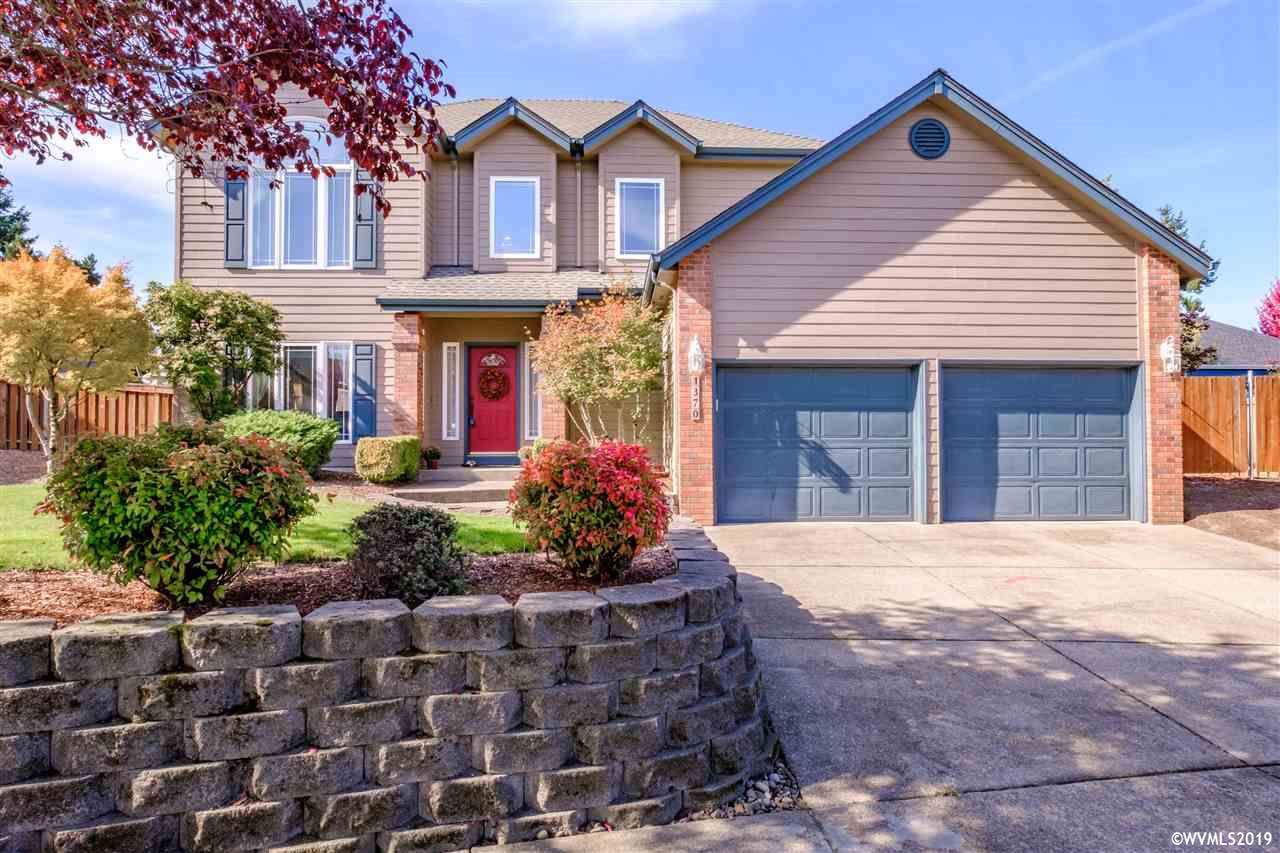 1370 Ashley Nw Dr - Photo 1