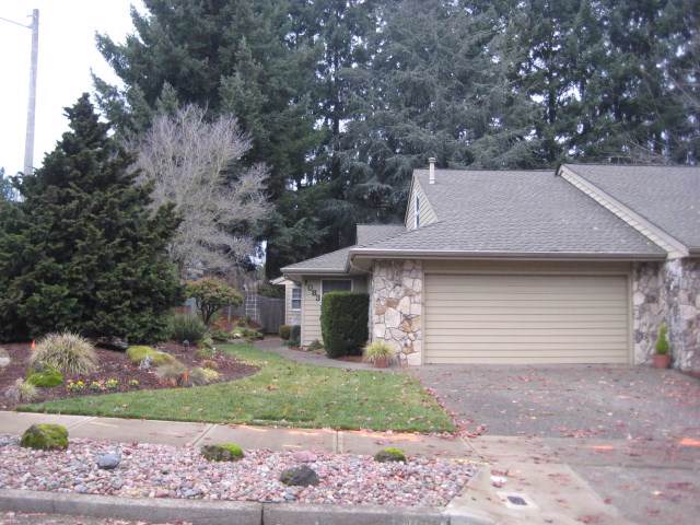 1083 Cayuse Cl - Photo 1