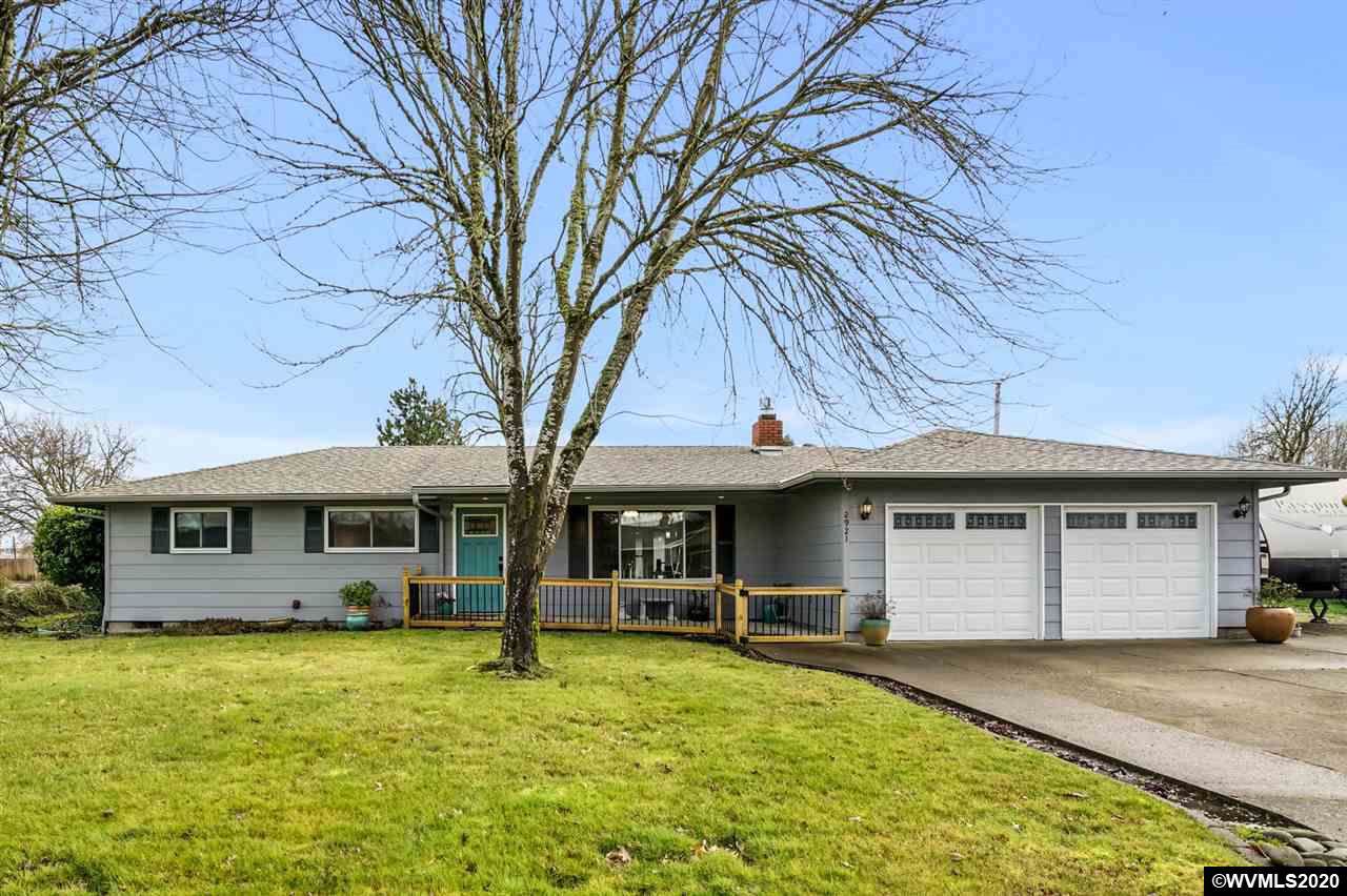 2921 Pine St - Photo 1
