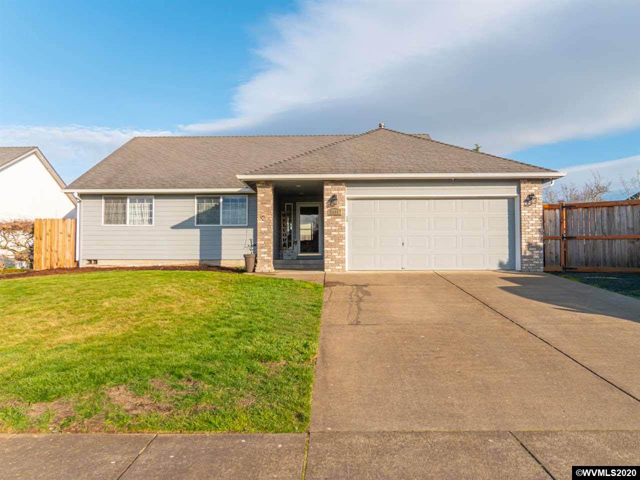2525 Columbus St - Photo 1