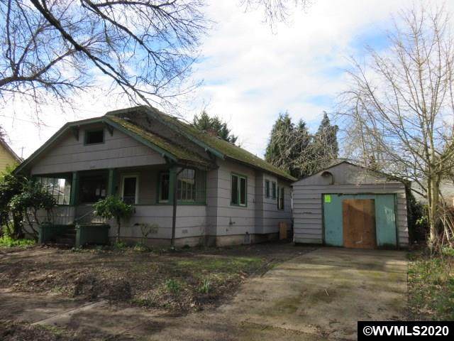 1555 Summer St - Photo 1