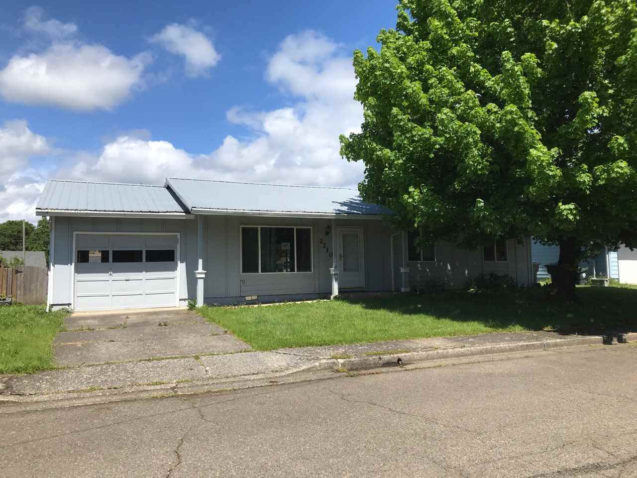 2210 Kalmia St - Photo 1
