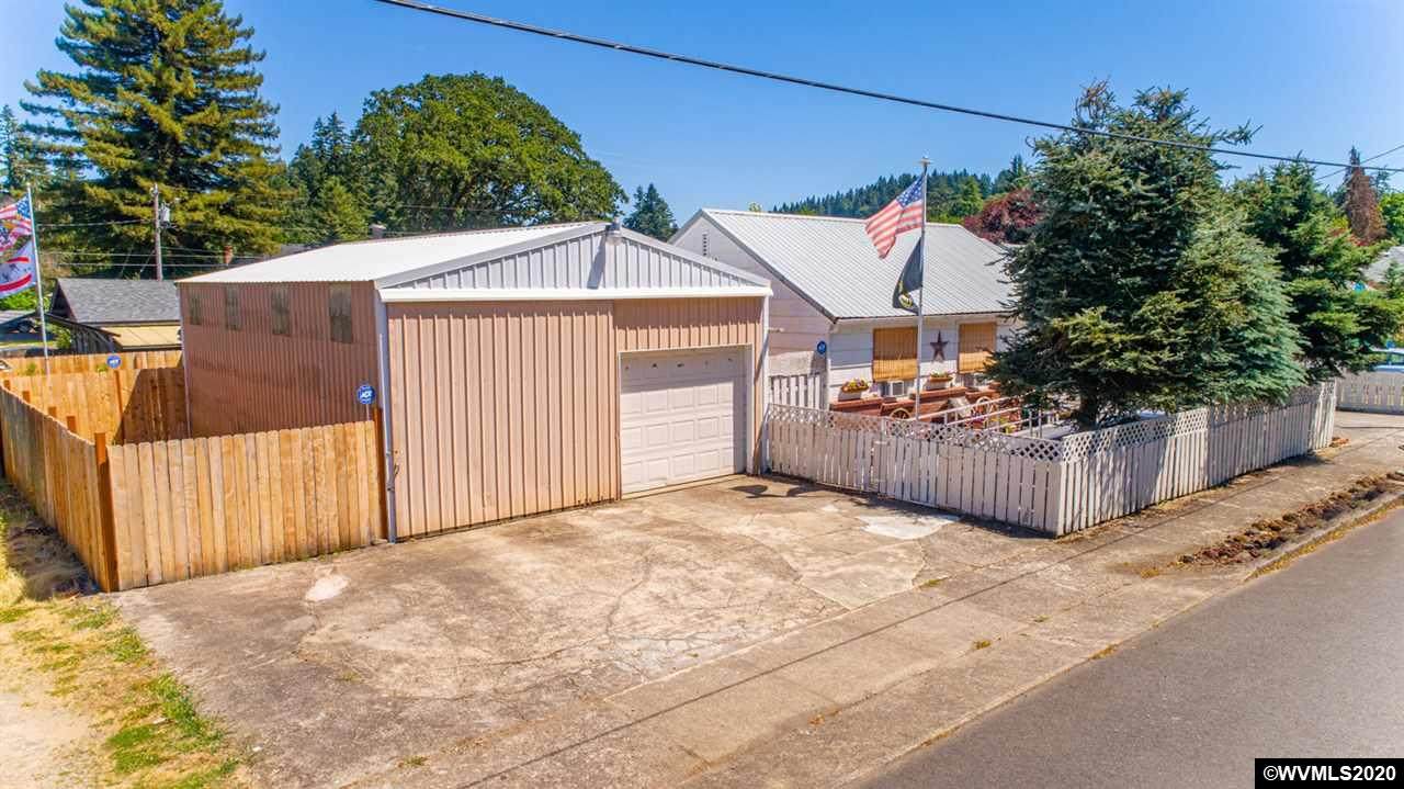 919 7th Av - Photo 1