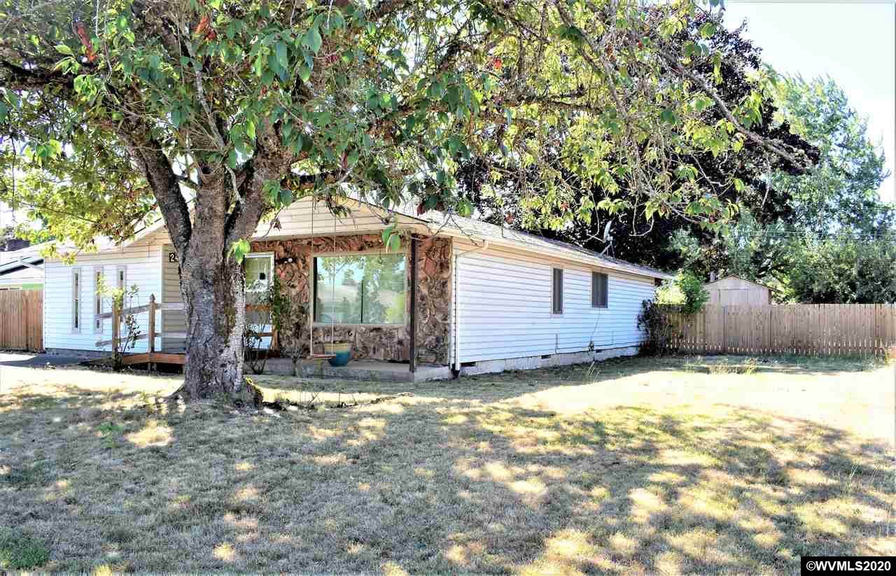 2466 4th St - Photo 1