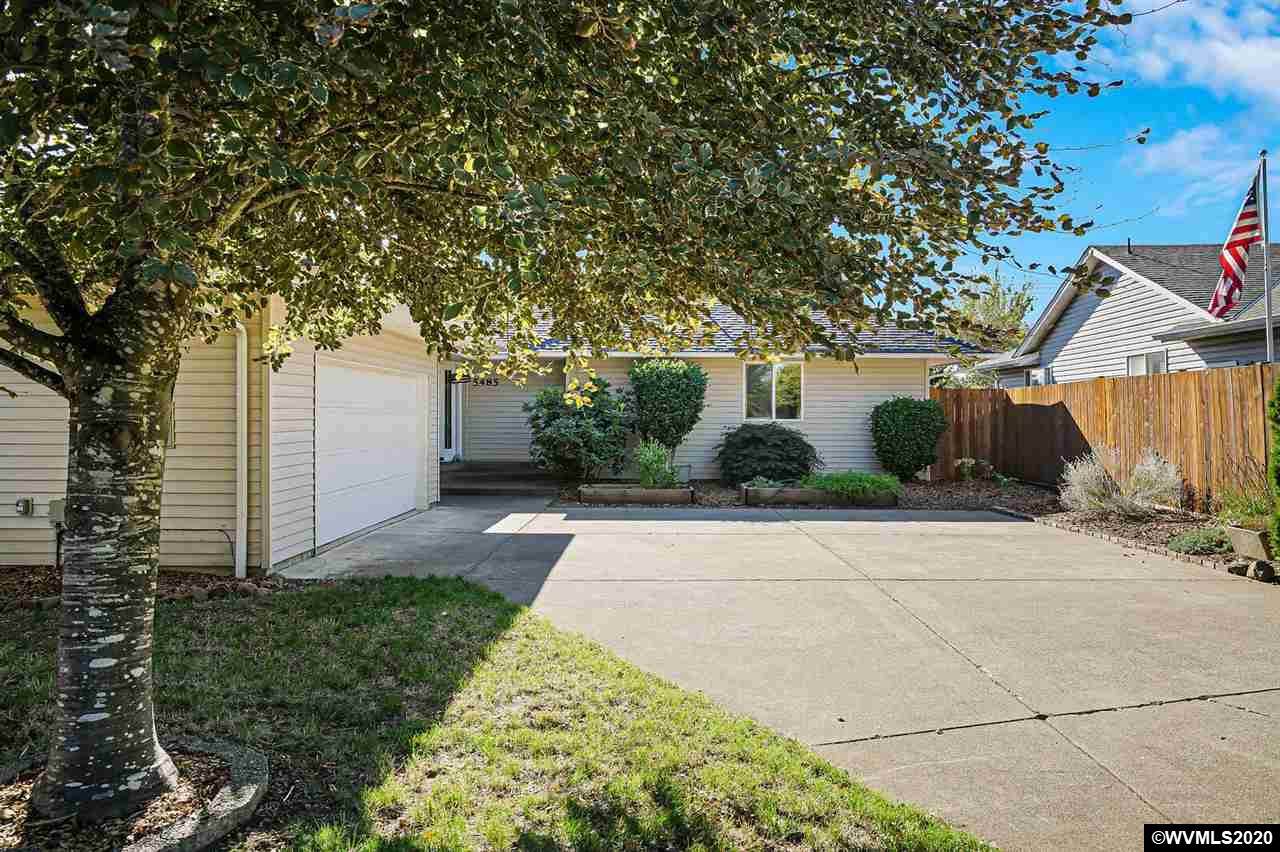 5485 Oakridge Ct - Photo 1
