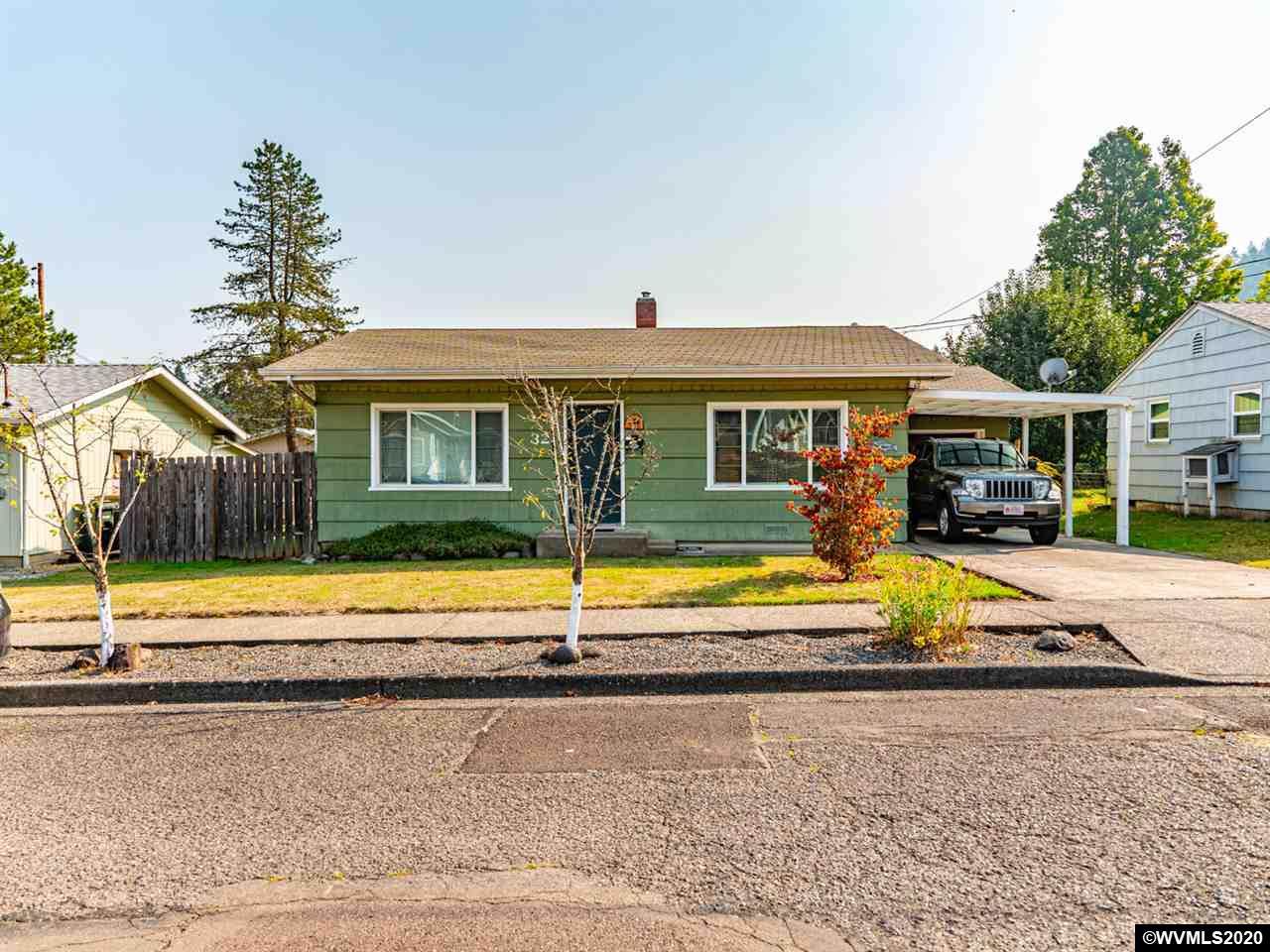 321 9th Av - Photo 1