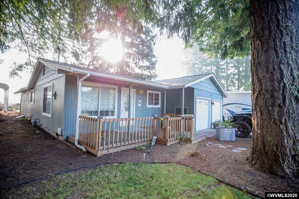 1270 1st Av - Photo 1