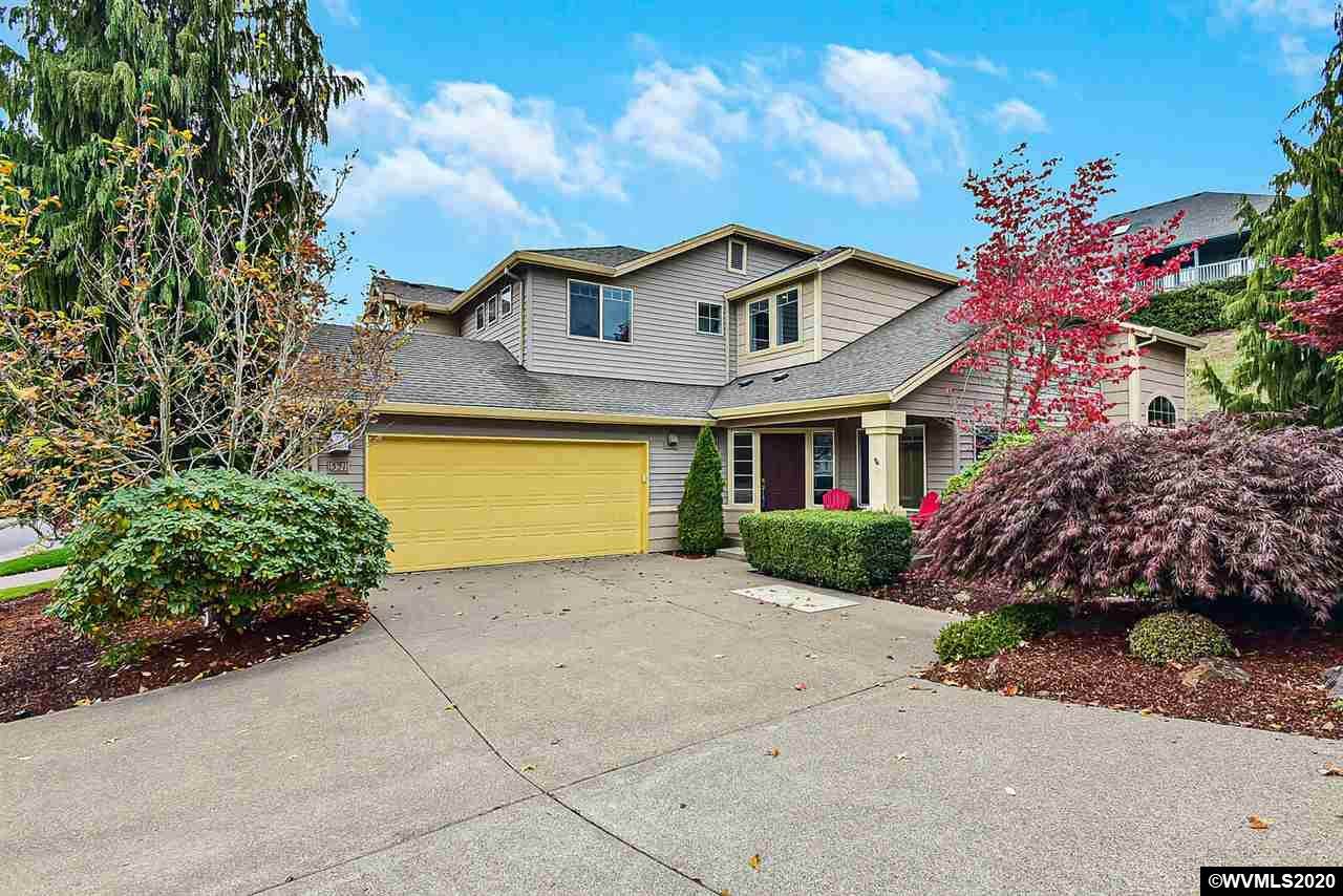 551 Inverness Dr - Photo 1