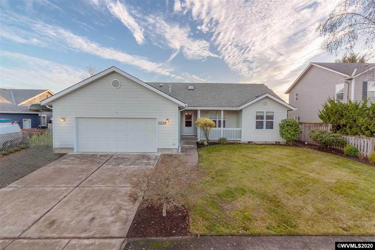 1229 Lori Ln - Photo 1