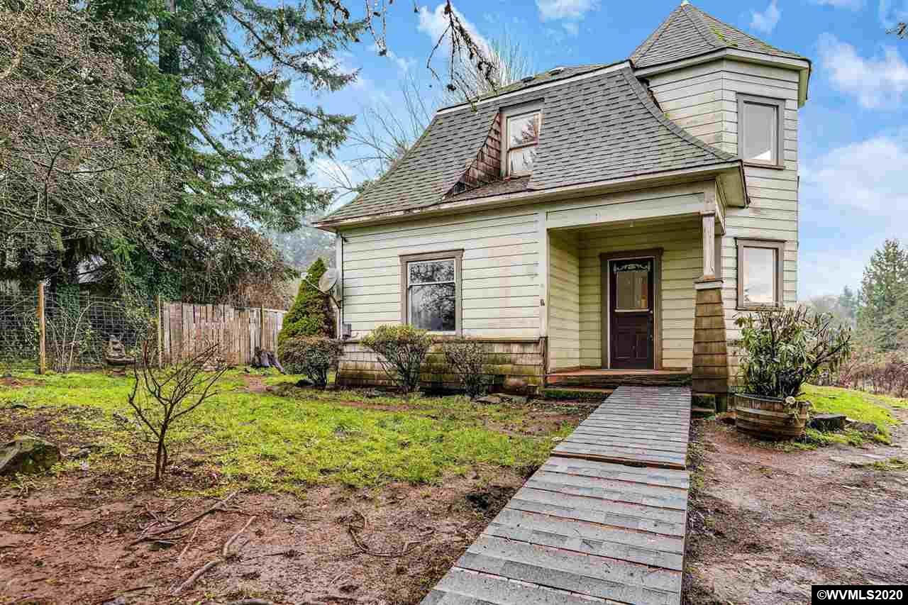 339 Montgomery St - Photo 1