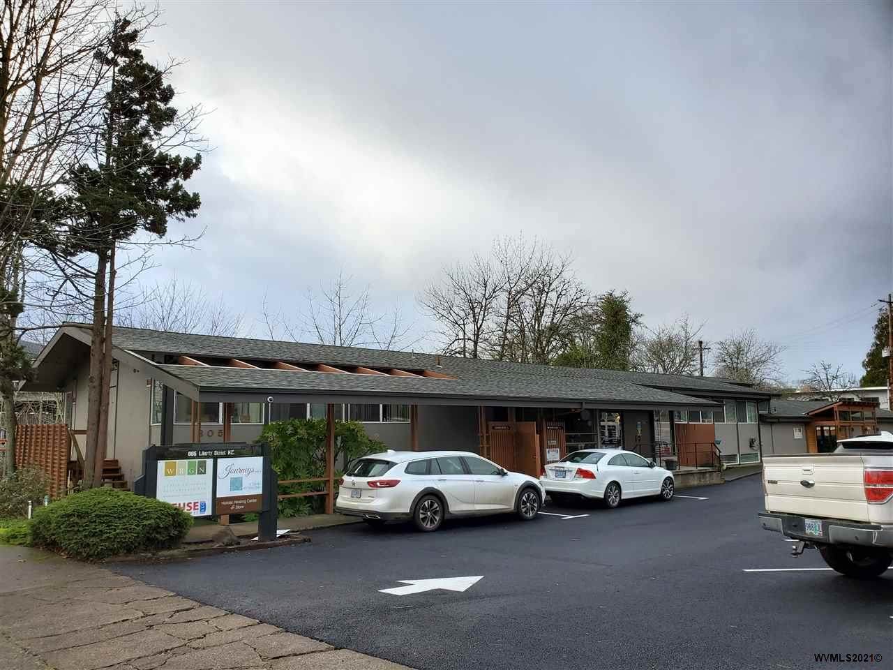 805 Liberty - Photo 1