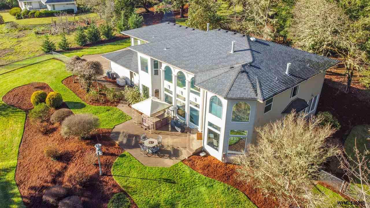 6035 Burgundy Dr - Photo 1