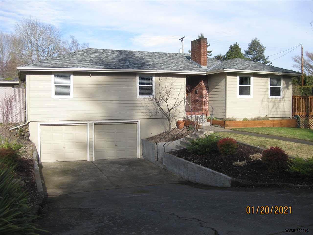 505 Larry Av - Photo 1