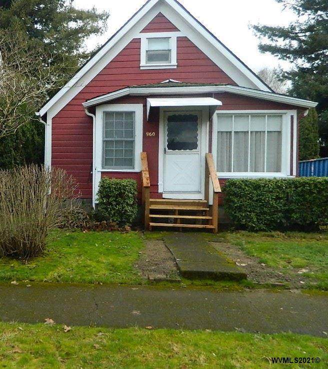 960 15TH St - Photo 1