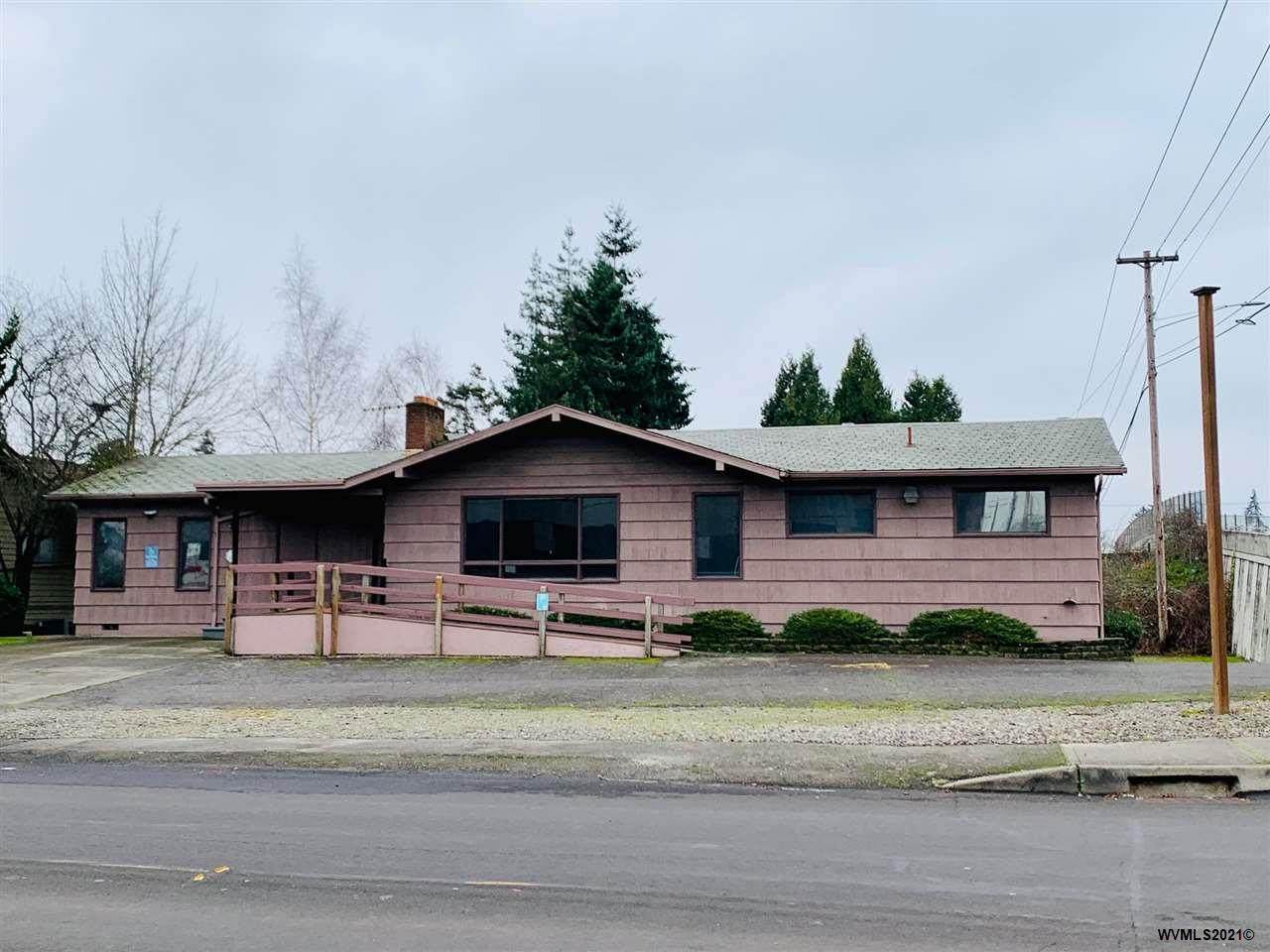 693 36th - Photo 1