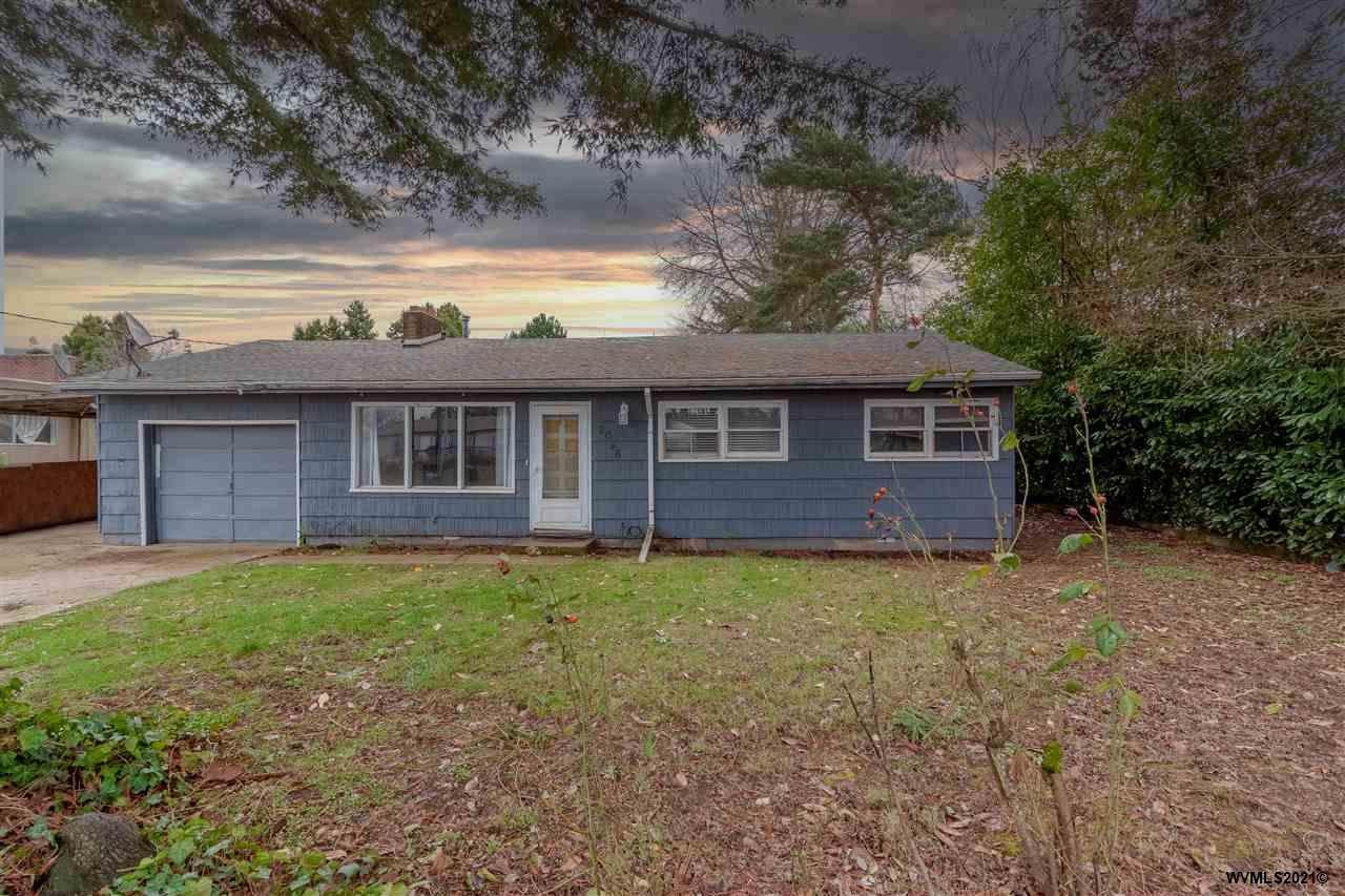 2046 42nd Pl - Photo 1
