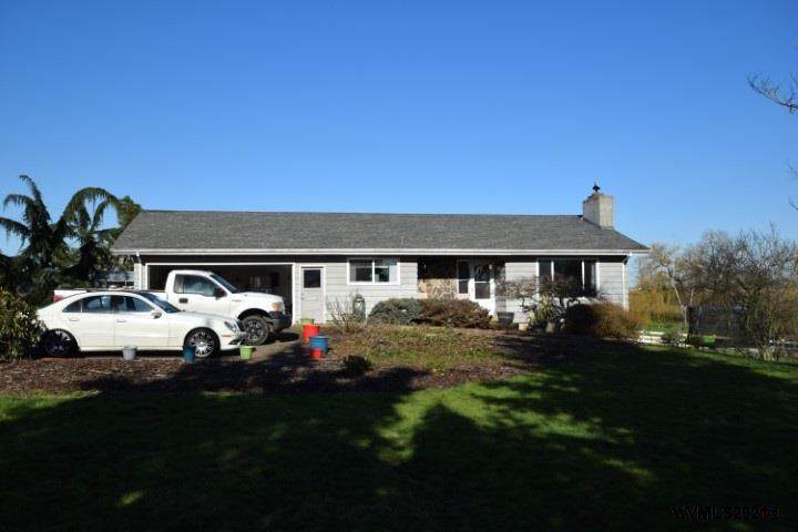 8281 Sleepy Hollow Rd - Photo 1