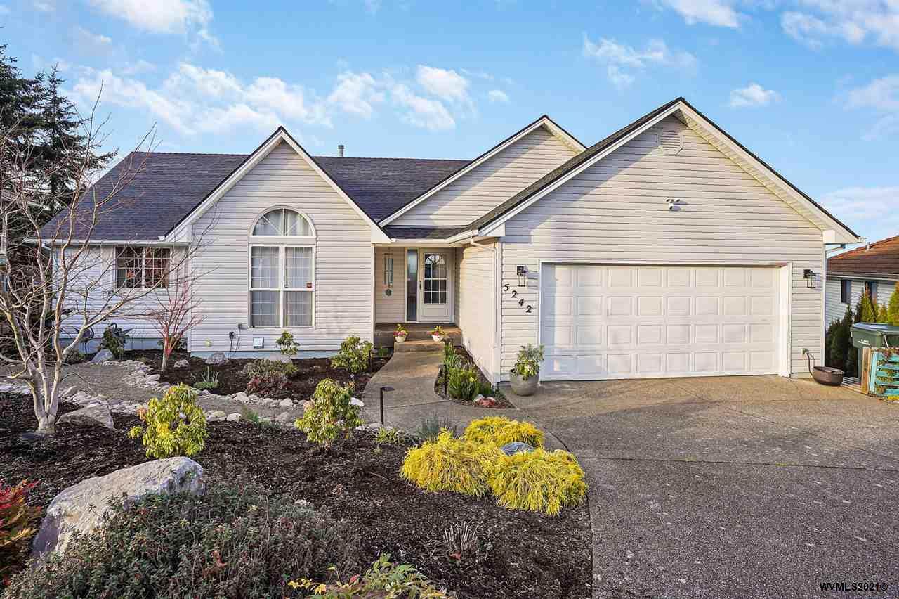 5242 Chapman St - Photo 1