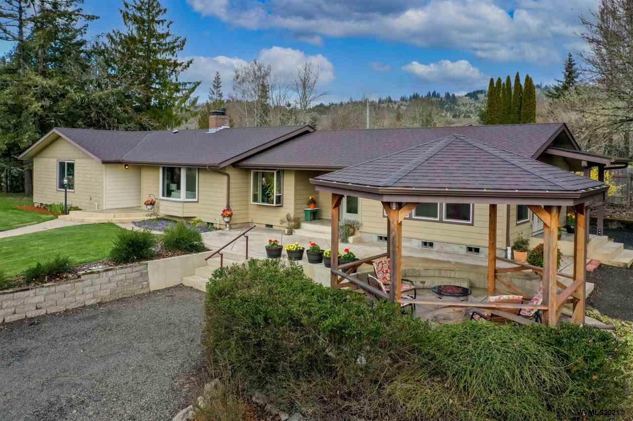 1677 Mcbee Rd - Photo 1