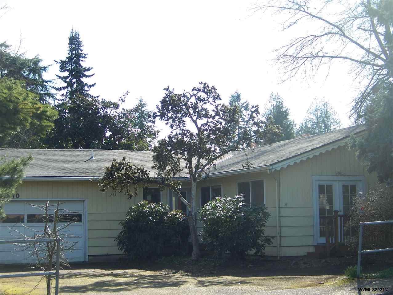 1340 Glen Creek Dr - Photo 1