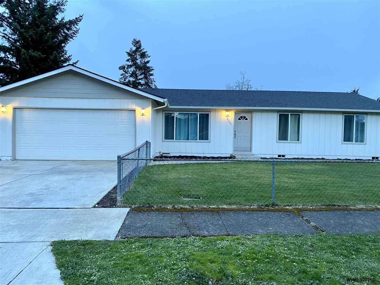 4396 Roselawn Dr - Photo 1