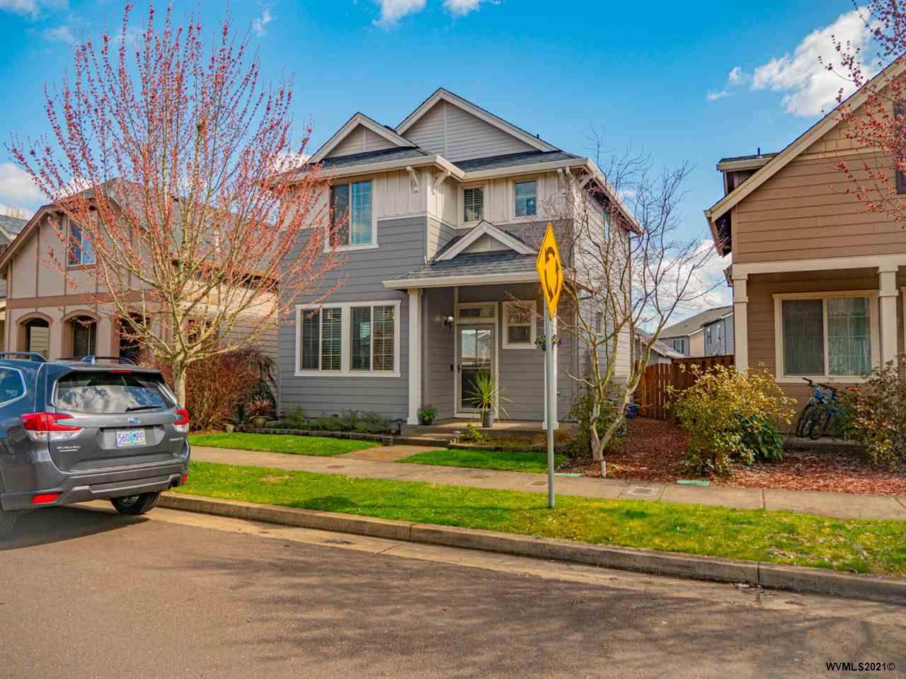 3030 Flame Tree Ln - Photo 1