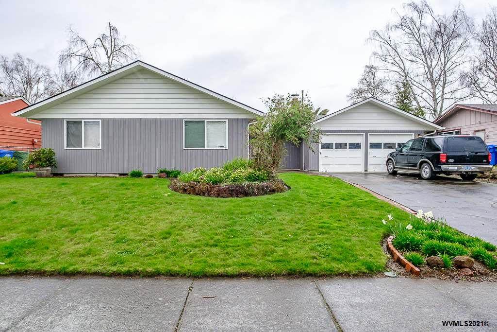 4739 13th Av - Photo 1